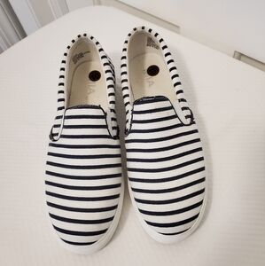MIA Black & White Striped Loafers Size 10, casual, beachwear, preppy